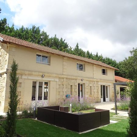 Villa Entiere Du Chateau Lacroix De Civrac 3 Ch, 3 Sdb, Piscine Xxl,Sauna, 4 Etoiles,7 Pers מראה חיצוני תמונה