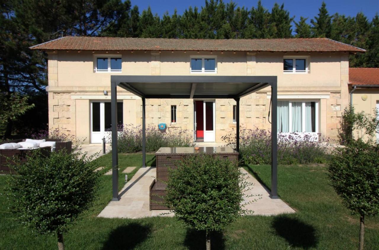 Villa Entiere Du Chateau Lacroix De Civrac 3 Ch, 3 Sdb, Piscine Xxl,Sauna, 4 Etoiles,7 Pers מראה חיצוני תמונה