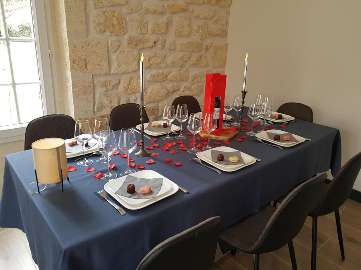 Villa Entiere Du Chateau Lacroix De Civrac 3 Ch, 3 Sdb, Piscine Xxl,Sauna, 4 Etoiles,7 Pers מראה חיצוני תמונה